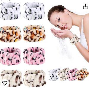 Face Washing Wrist Bands Fun Cheetah Print 8 PCS (4 pairs) (SKU: 28MI)